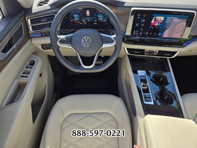 Certified 2024 Volkswagen Atlas SE FWD image 13