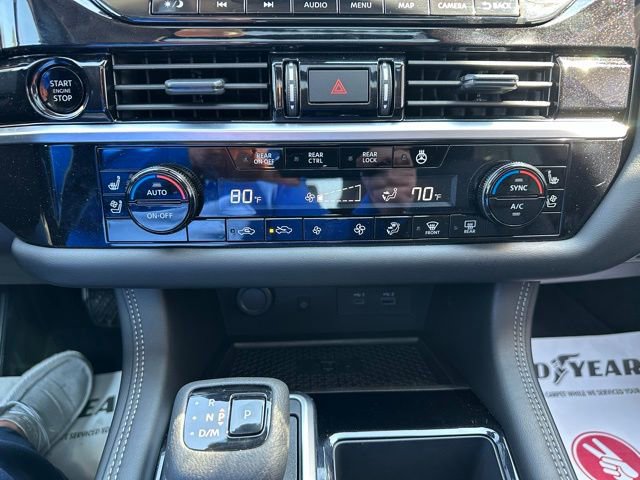 Used 2025 Nissan Pathfinder Platinum AWD/4WD image 40