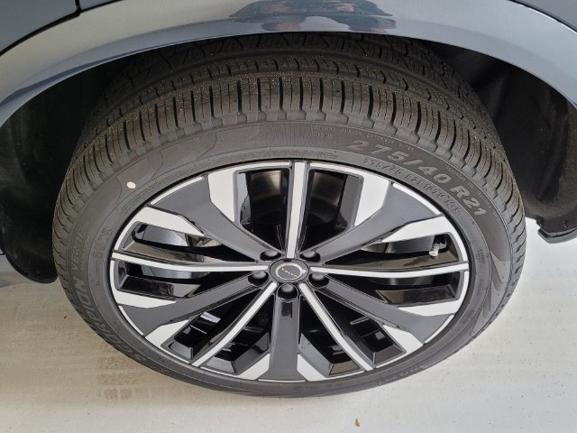 New 2026 Volvo XC90 B6 Ultra w/ Protection Package AWD/4WD image 10
