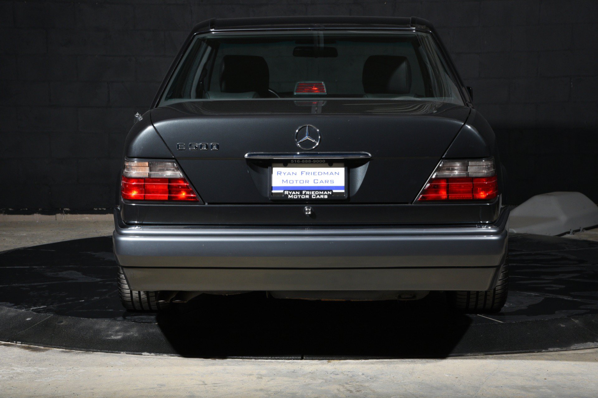 Used 1994 Mercedes-Benz E 500 Sedan image 12