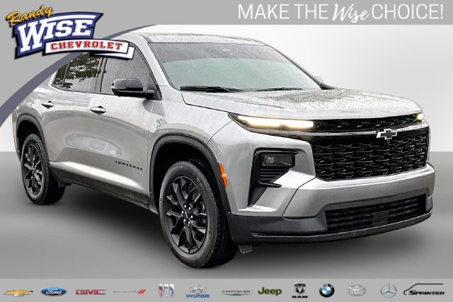 Used 2024 Chevrolet Traverse LS w/ Midnight/Sport Edition