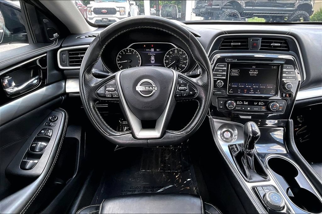 Used 2023 Nissan Maxima SL FWD image 10
