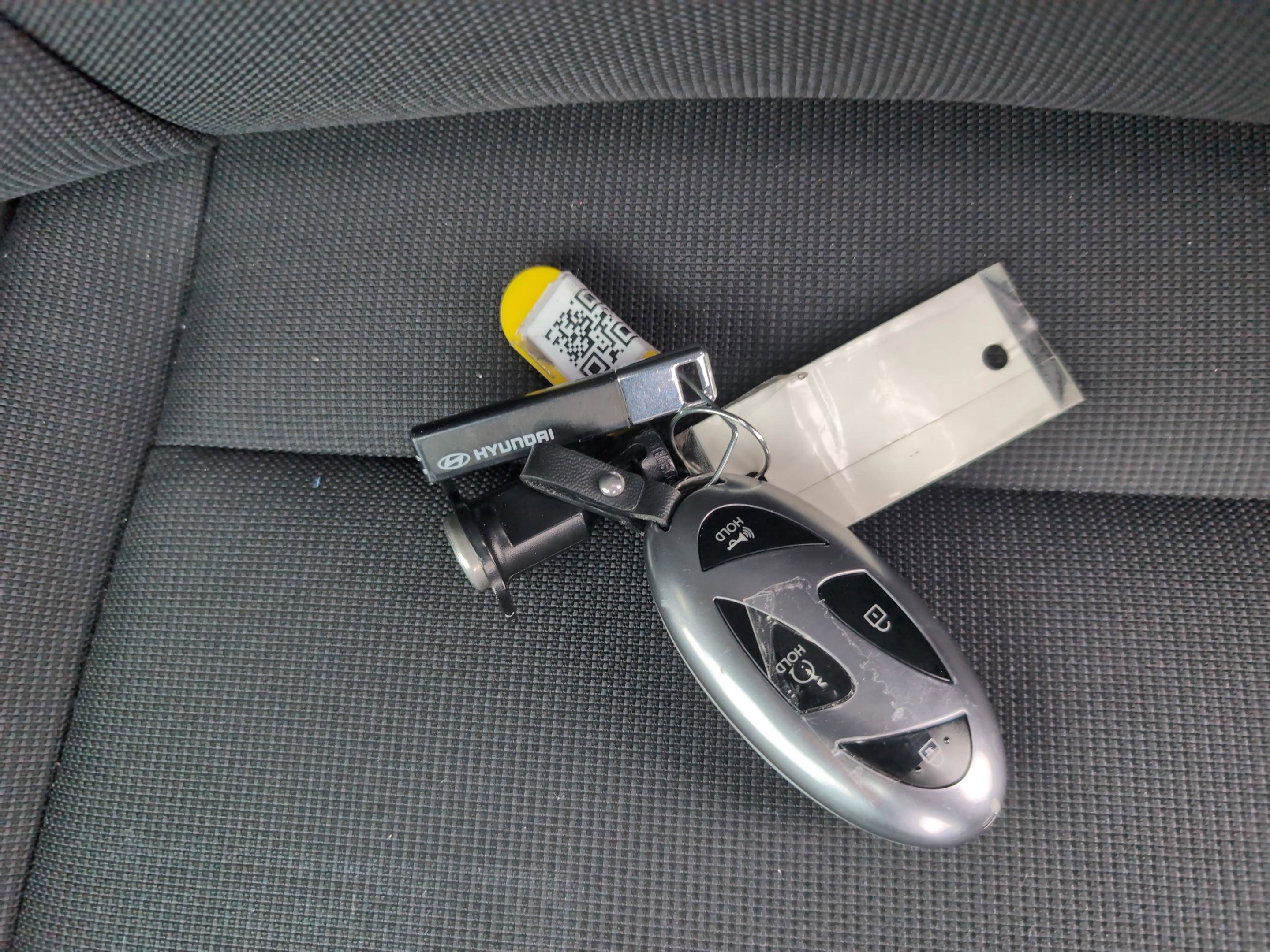 Used 2025 Hyundai Kona SE image 9