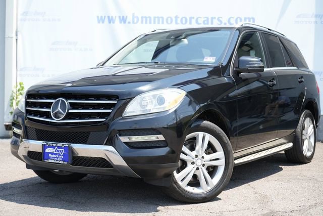 Used 2014 Mercedes-Benz ML 350 BlueTEC 4MATIC image 2