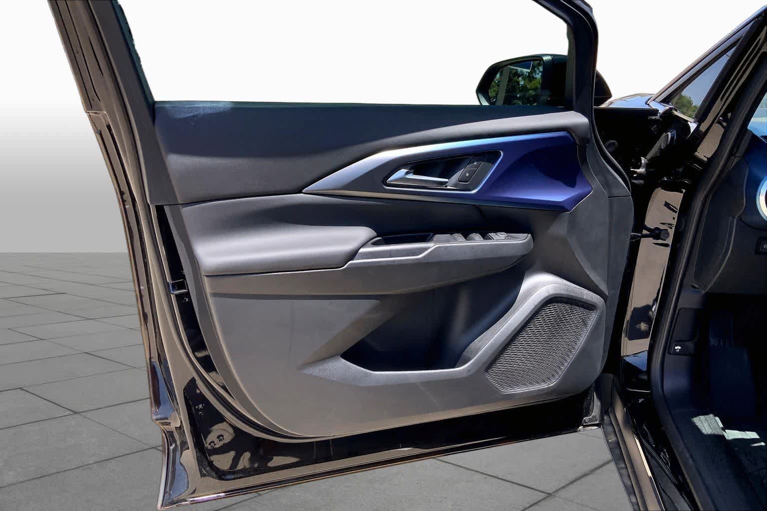 New 2026 Chevrolet Equinox EV LT AWD/4WD image 11