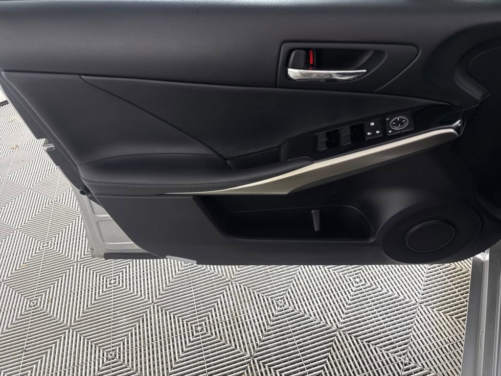 Used 2015 Lexus IS 350 w/ Navigation System Package image 9