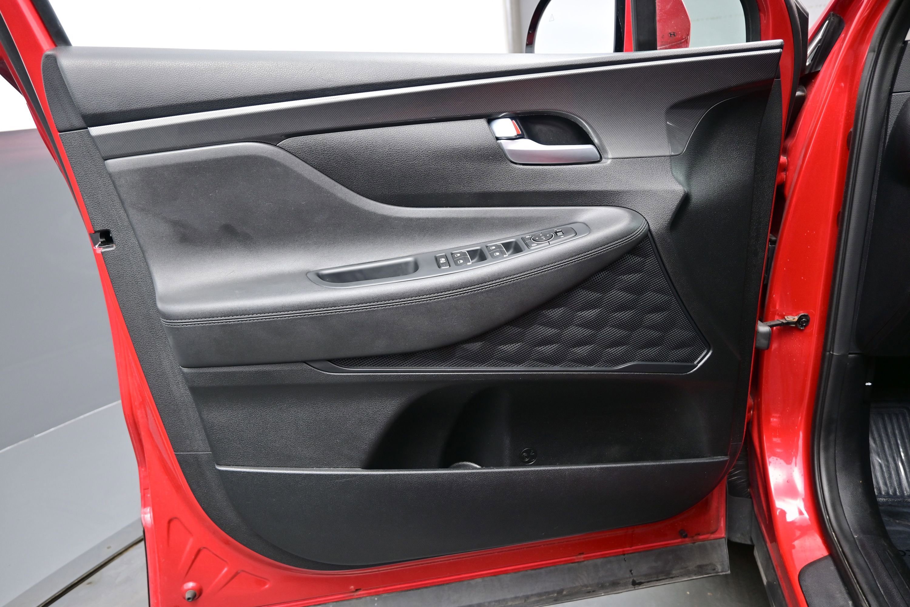 Certified 2023 Hyundai Santa Fe SEL AWD/4WD image 9