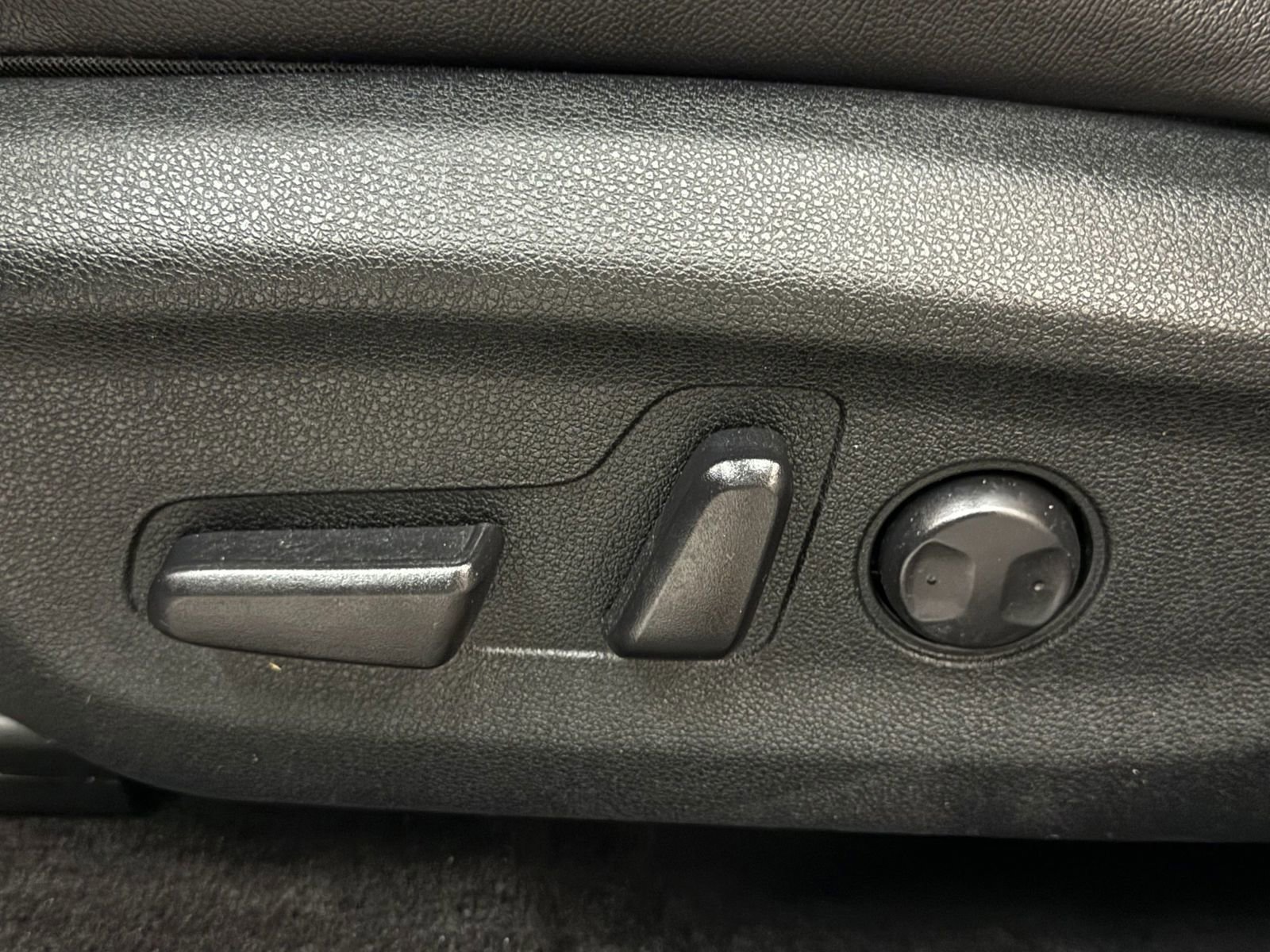 Used 2022 Kia Niro EX w/ Cold Weather Package image 26