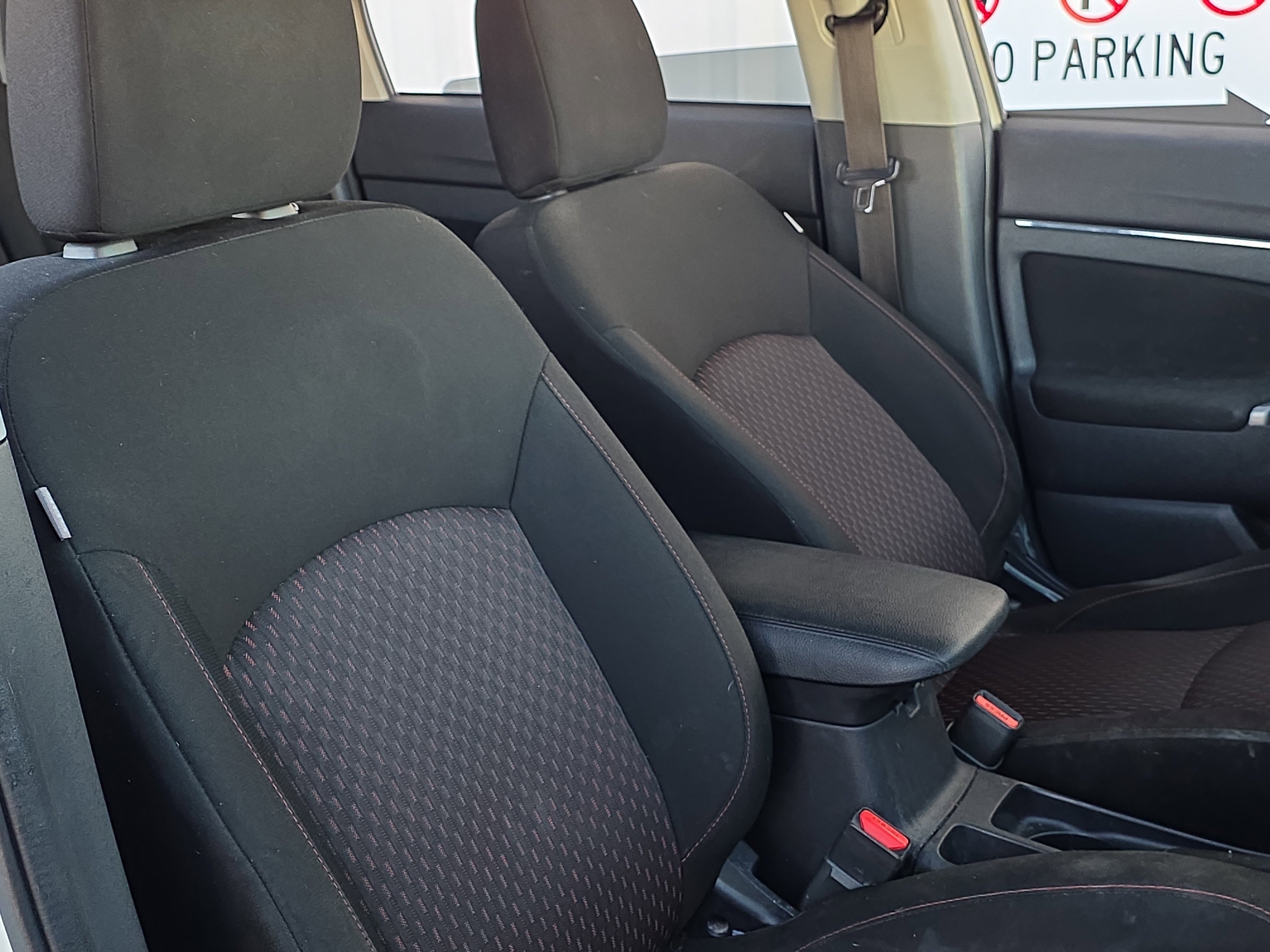 Used 2019 Mitsubishi Outlander Sport SE image 29