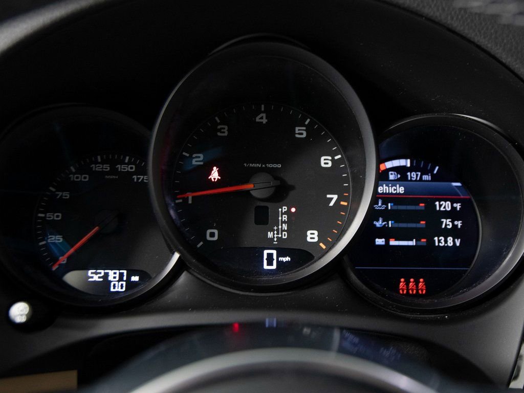 Certified 2021 Porsche Macan AWD/4WD image 21