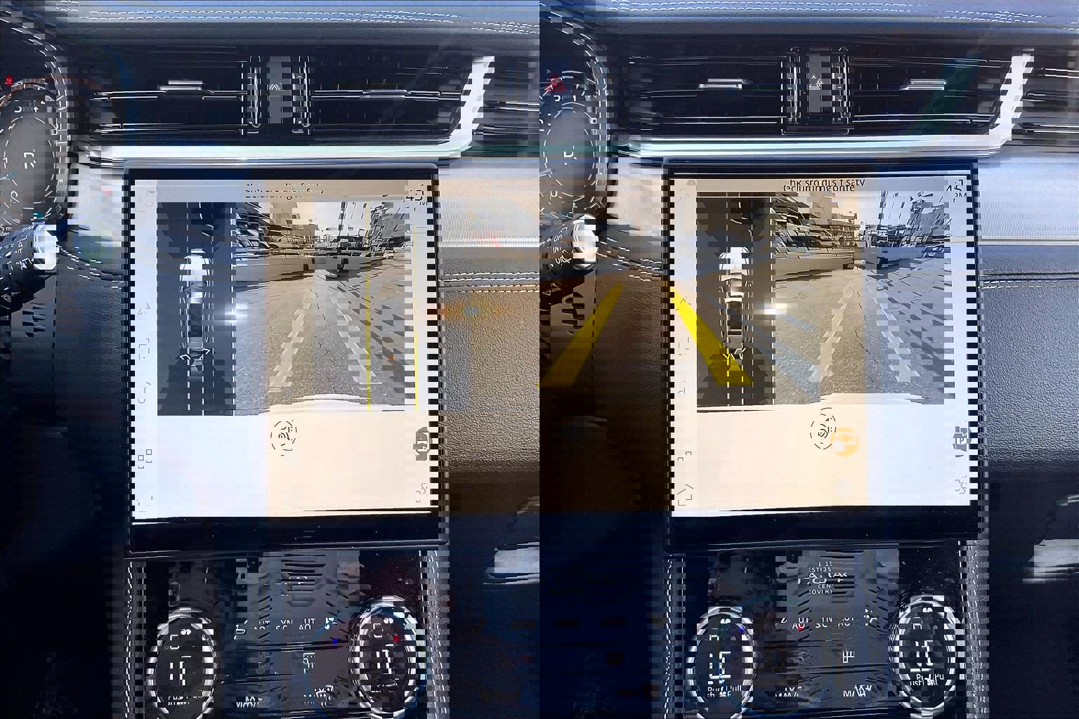 Used 2024 Jaguar F-PACE R-Dynamic S image 26