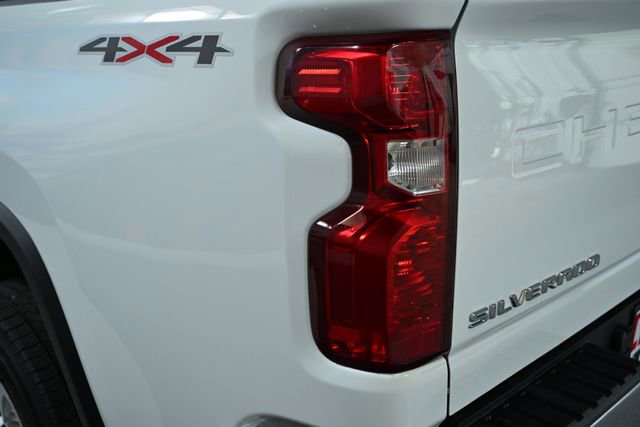 Used 2025 Chevrolet Silverado 2500 LT w/ Convenience Package image 24