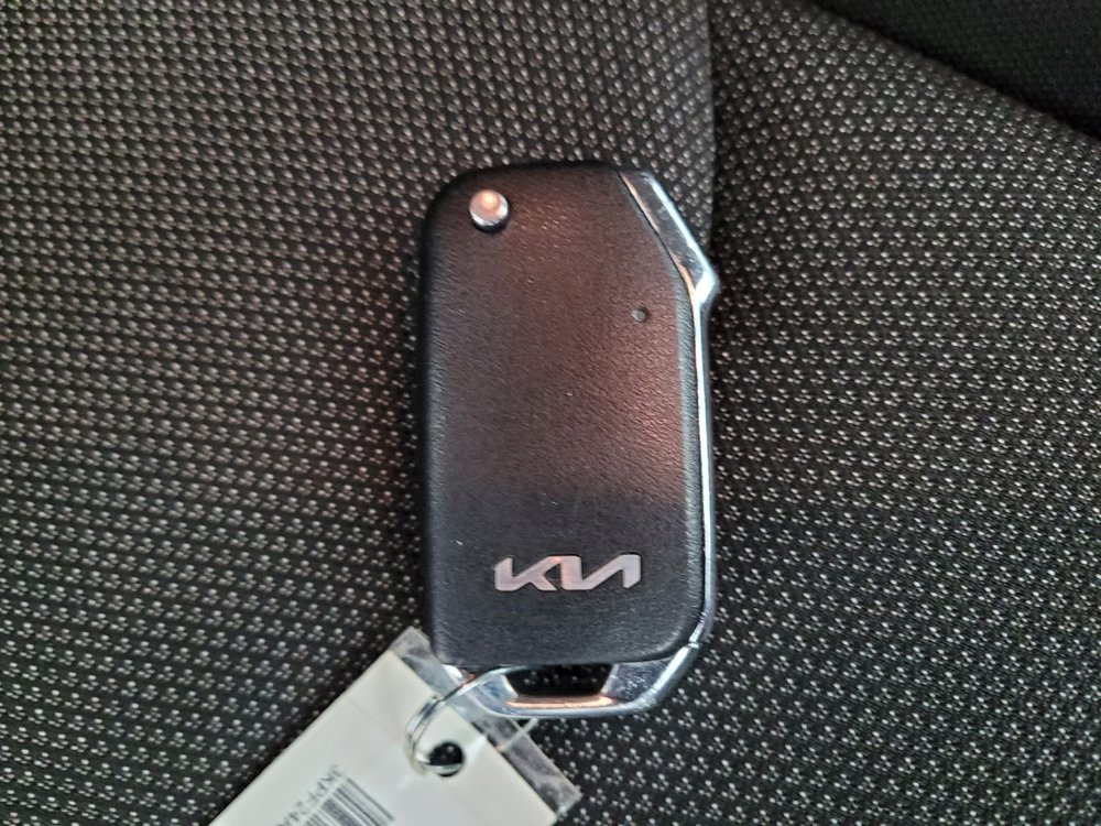 Used 2022 Kia Forte LXS w/ LXS Technology Package image 32