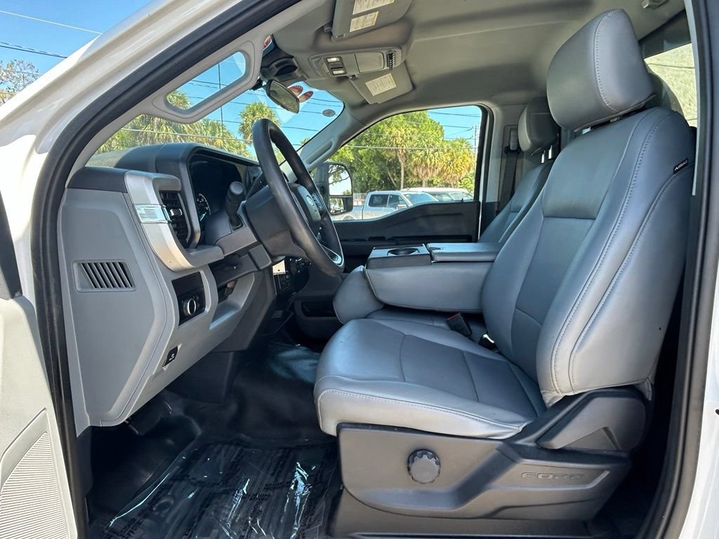 Used 2024 Ford F550 2WD Regular Cab Super Duty image 11