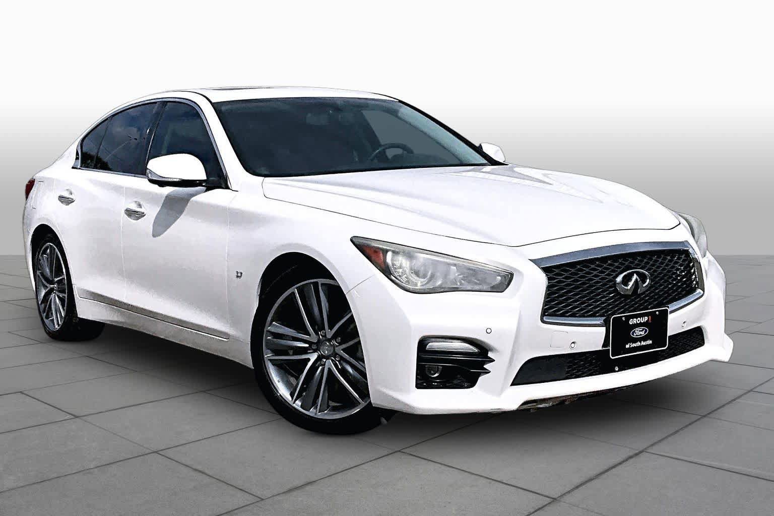 Used 2014 INFINITI Q50 w/ Technology Package RWD image 3
