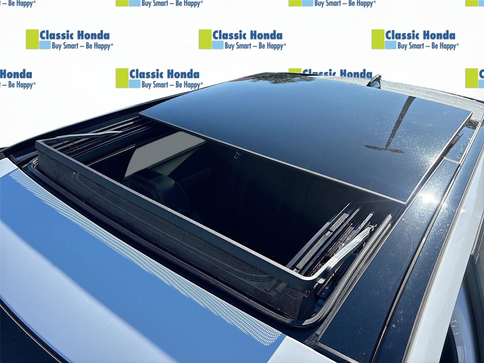 Used 2024 Jaguar F-PACE R-Dynamic S image 26