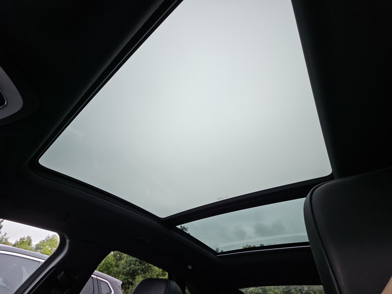 Used 2020 Porsche Macan AWD/4WD image 18