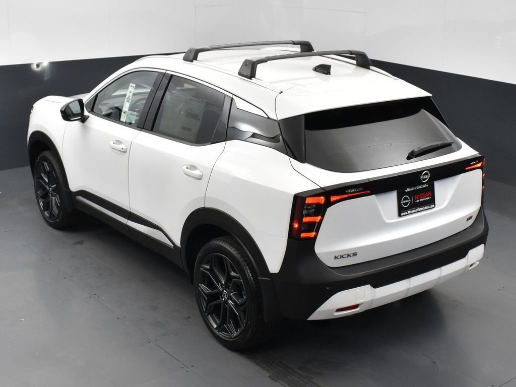 New 2026 Nissan Kicks SR w/ Illumination Package image 49