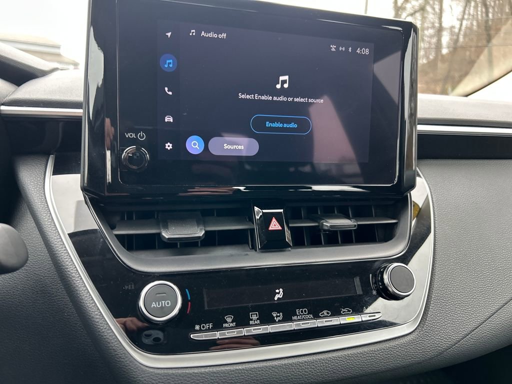 Used 2024 Toyota Corolla LE image 12