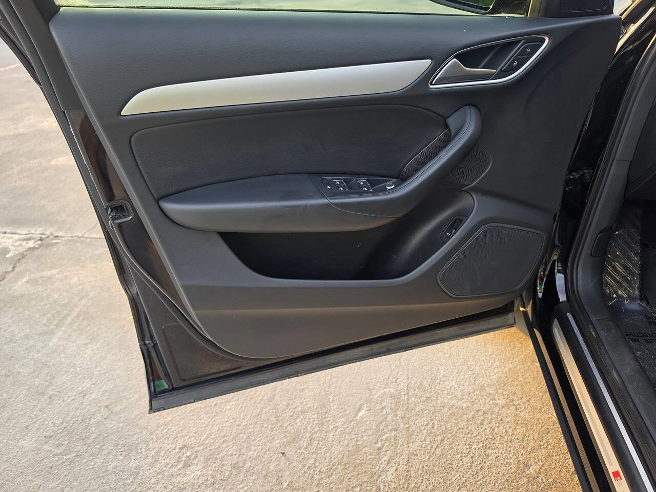 Used 2018 Audi Q3 2.0T Premium image 12