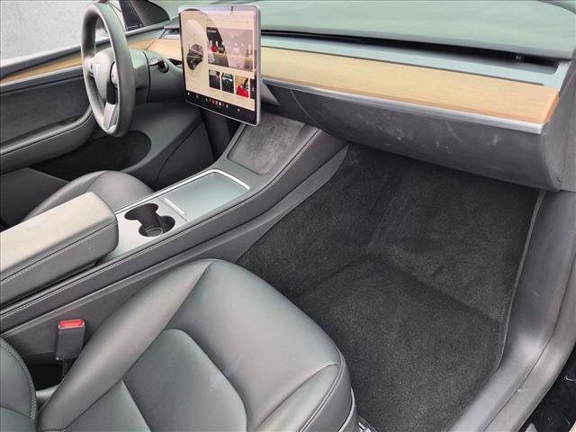 Used 2024 Tesla Model Y Long Range AWD/4WD image 21