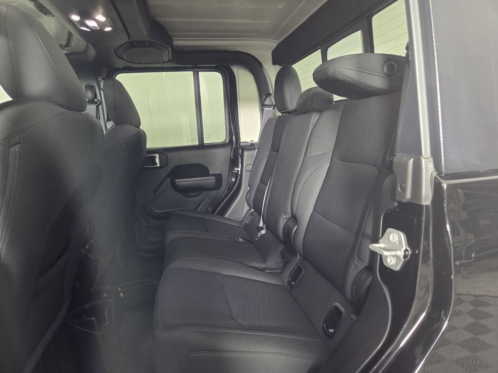 Used 2021 Jeep Gladiator Sport AWD/4WD image 23