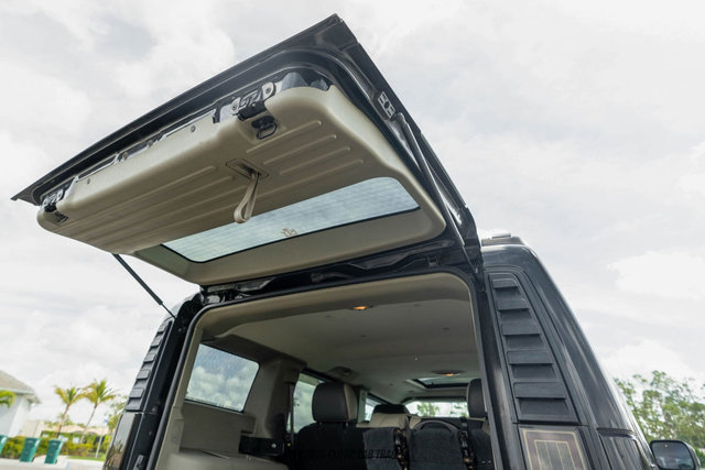 Used 2004 HUMMER H2 w/ Preferred Equipment Group image 80