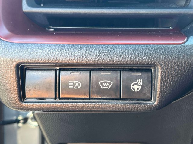 Certified 2024 Toyota Prius Prime FWD image 25