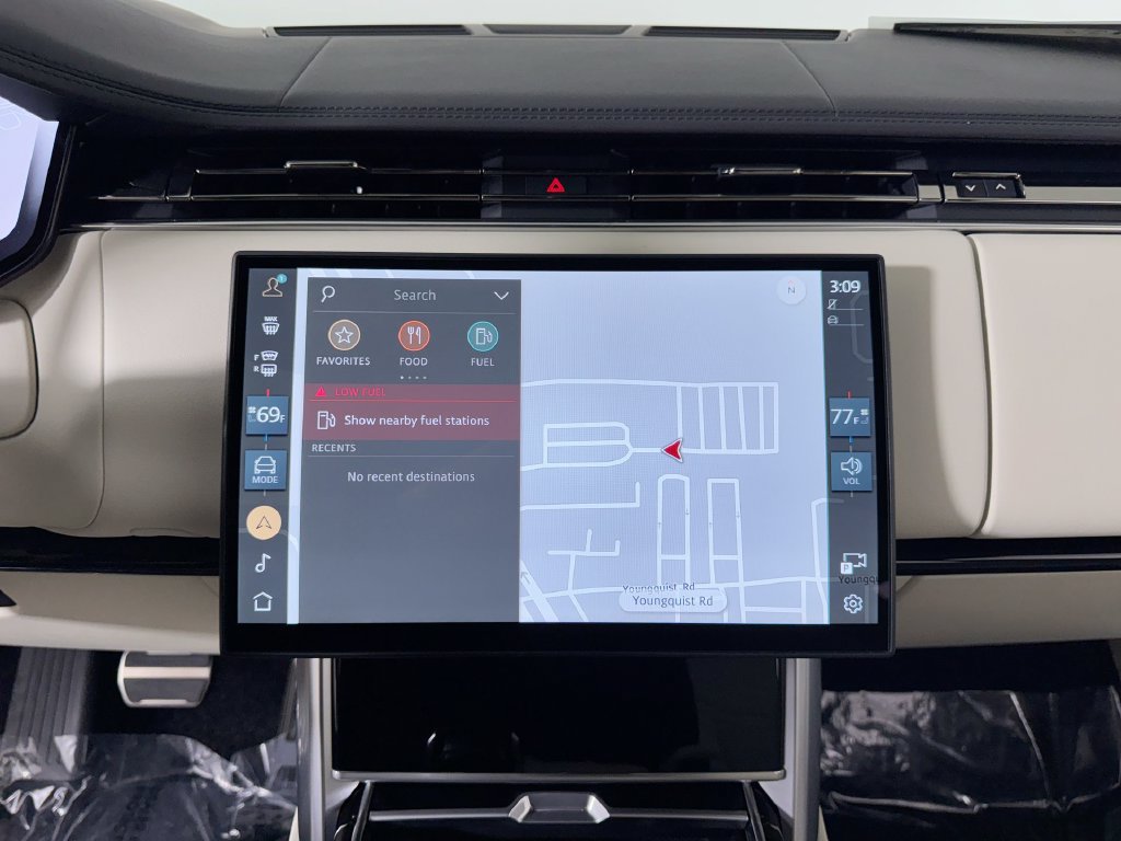 New 2026 Land Rover Range Rover SE AWD/4WD image 17
