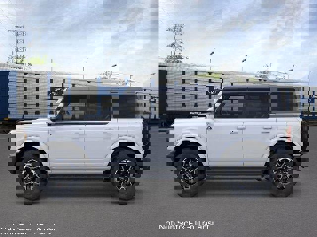 New 2025 Ford Bronco Outer Banks image 4