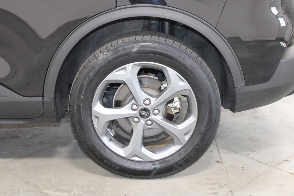 Used 2025 Ford Escape ST-Line AWD/4WD image 17