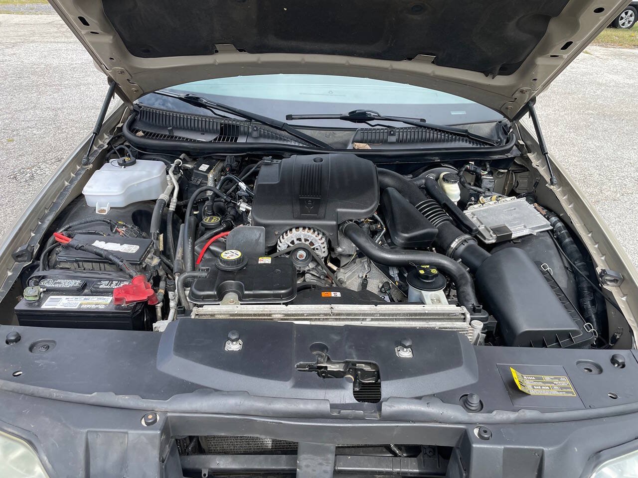 Used 2007 Lincoln Town Car Signature RWD image 19