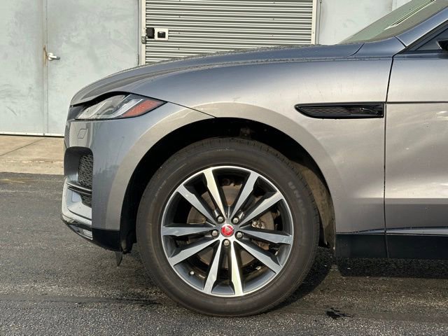 Used 2022 Jaguar F-PACE S image 7