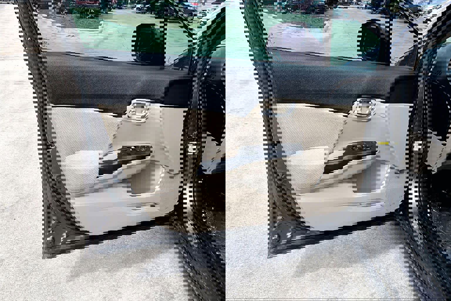 Used 2013 Honda Civic LX image 19