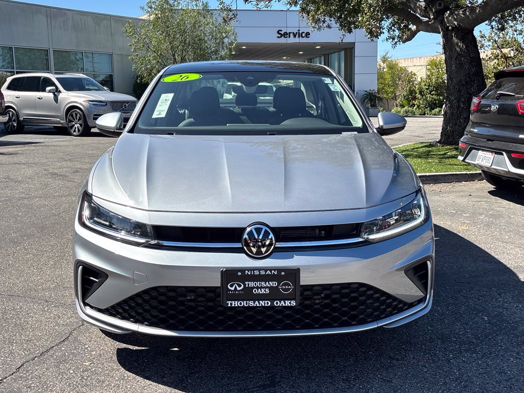 Used 2026 Volkswagen Jetta SE FWD image 9