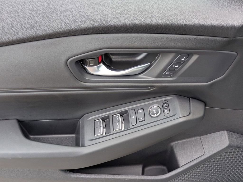 Used 2024 Honda Accord EX-L image 5