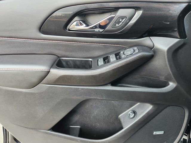 Used 2023 Chevrolet Traverse RS image 26
