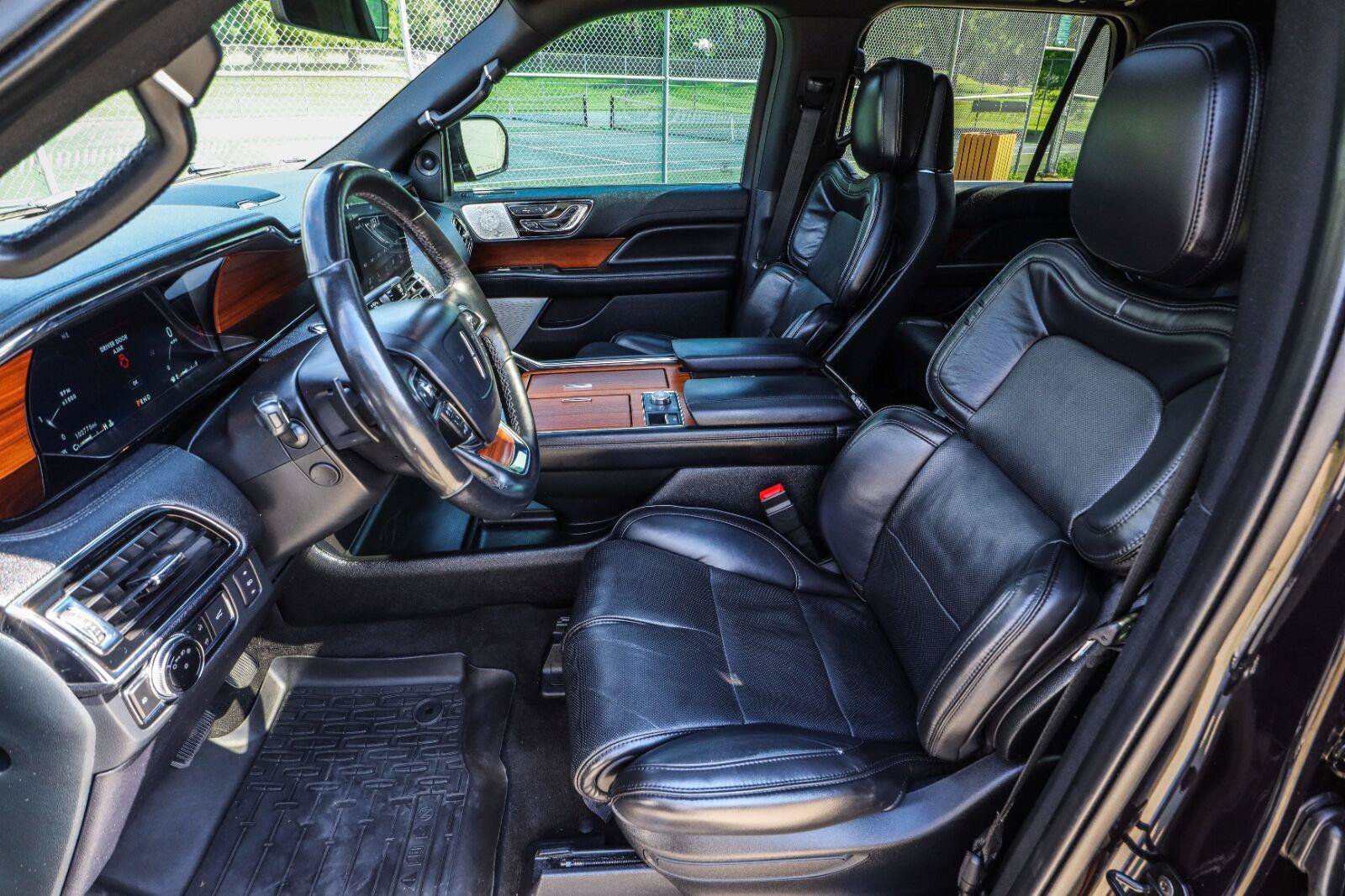 Used 2019 Lincoln Navigator Reserve w/ Cargo Package AWD/4WD image 47