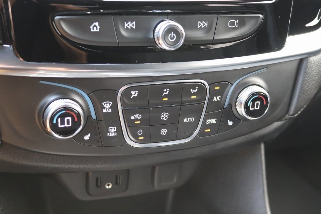 Used 2023 Chevrolet Traverse LT AWD/4WD image 20