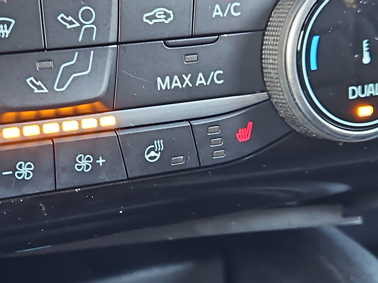 Used 2022 Ford Escape SEL FWD image 20