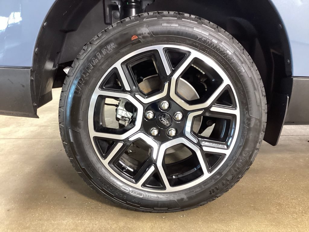 Used 2026 Ford Maverick Lariat w/ 4K Tow Package AWD/4WD image 36