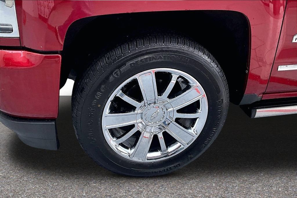 Used 2018 Chevrolet Silverado 1500 High Country AWD/4WD image 32