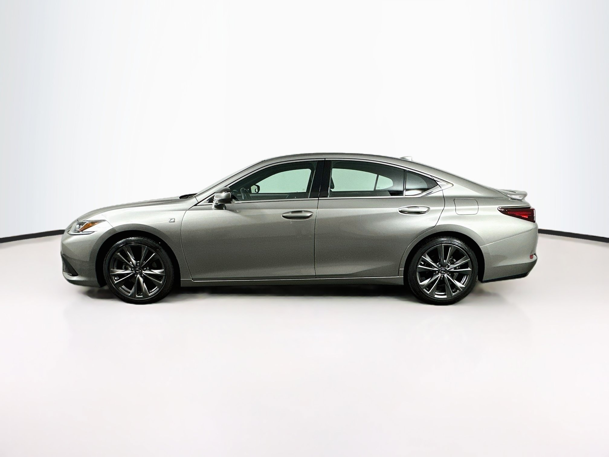 Used 2020 Lexus ES 350 F Sport w/ Accessory Package 2 FWD image 4