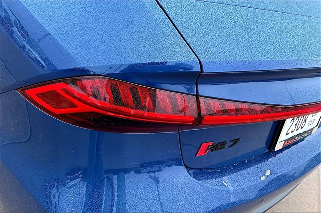 Used 2024 Audi RS 7 Performance w/ Matte Carbon Package image 32