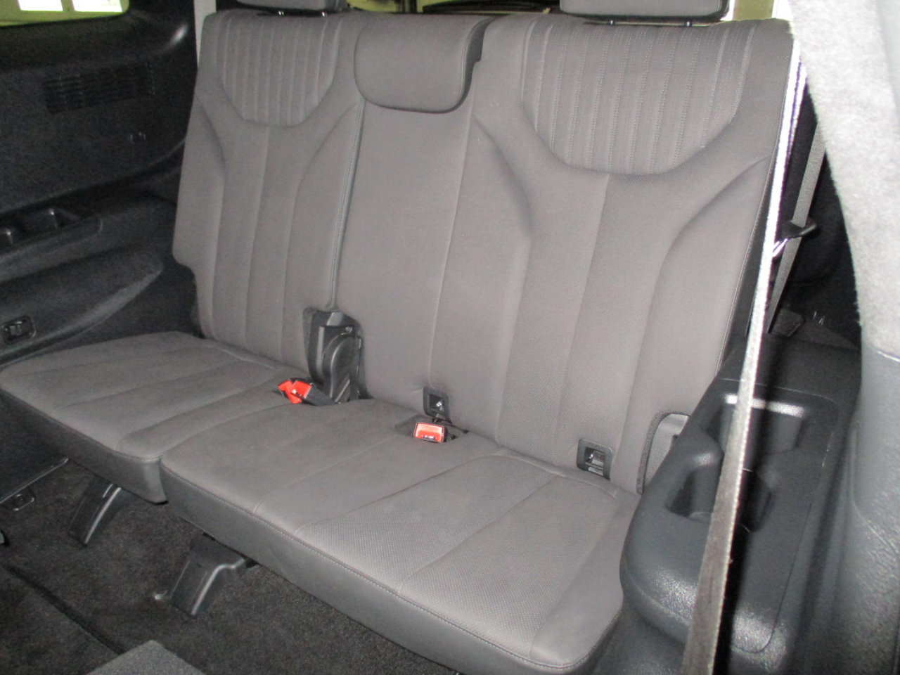 Used 2024 Hyundai Palisade Calligraphy image 12