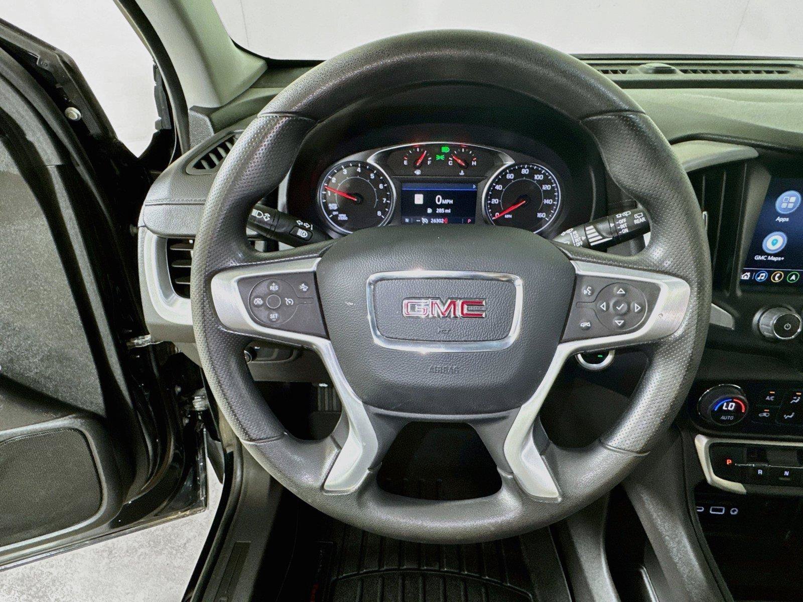 Used 2024 GMC Terrain SLE w/ Driver Convenience Package FWD image 9