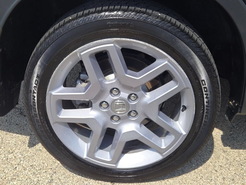 Used 2024 Honda Passport EX-L image 12