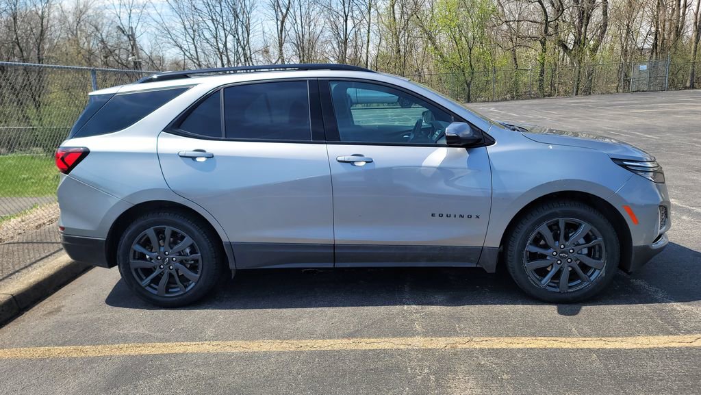 Used 2023 Chevrolet Equinox RS image 7