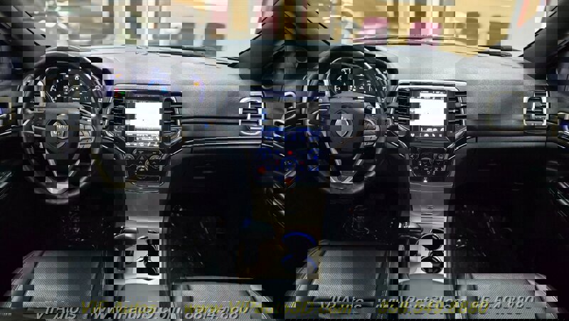 Used 2014 Jeep Grand Cherokee Limited w/ Luxury Group II image 20