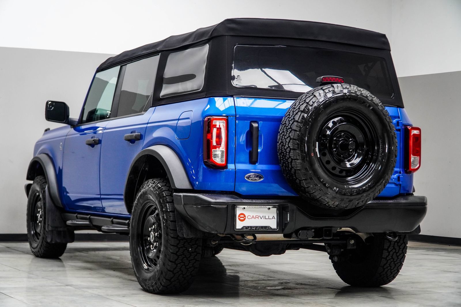 Used 2022 Ford Bronco Black Diamond image 10